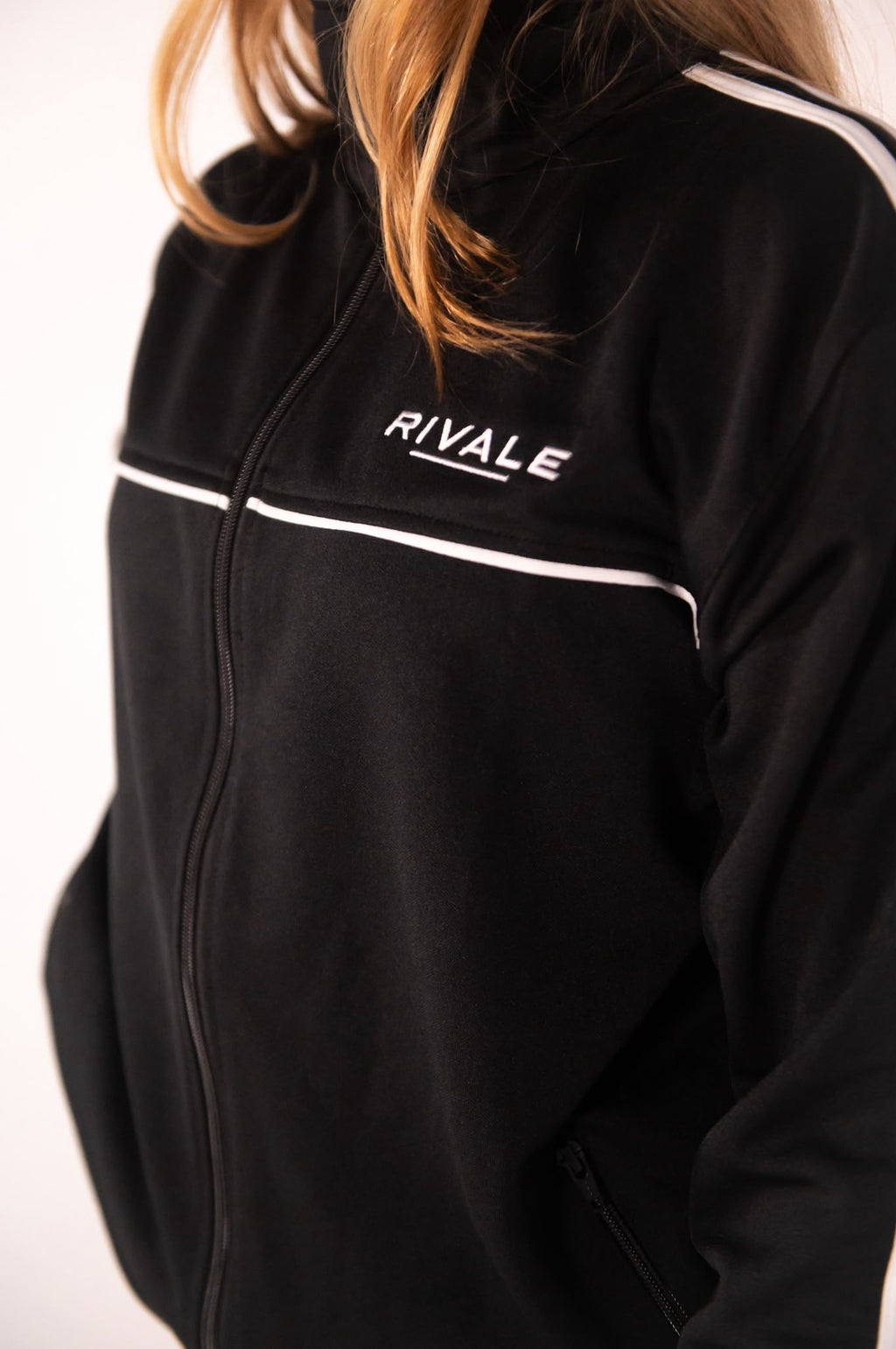 RIVALE Matchday Jacket - Black
