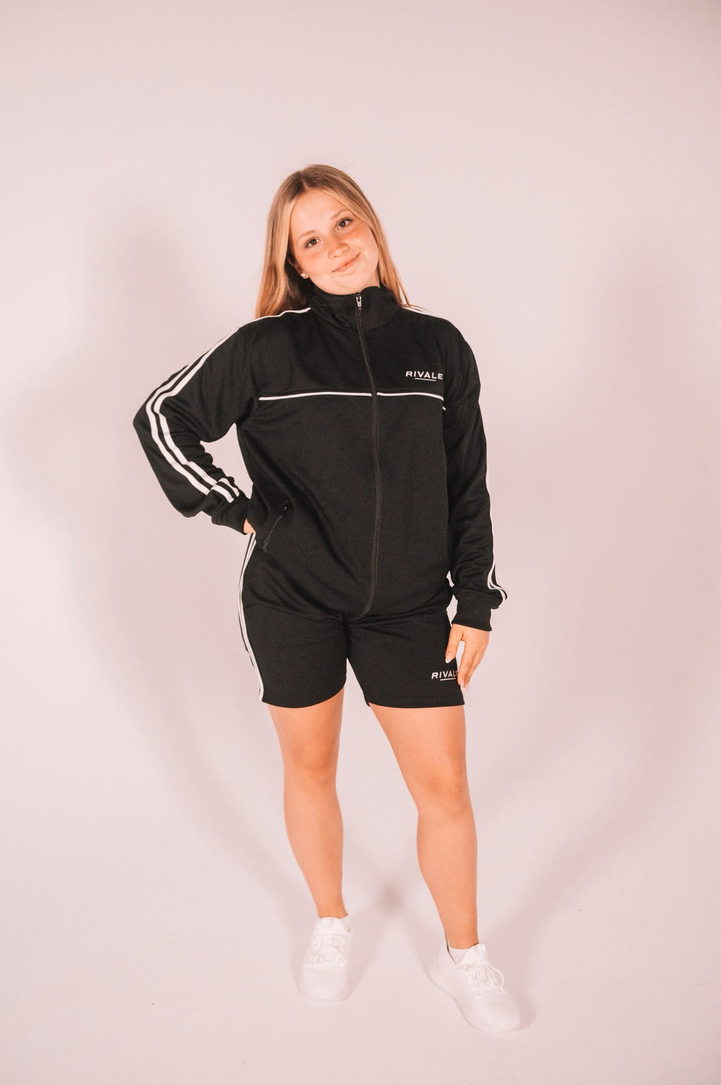 RIVALE Matchday Jacket - Black
